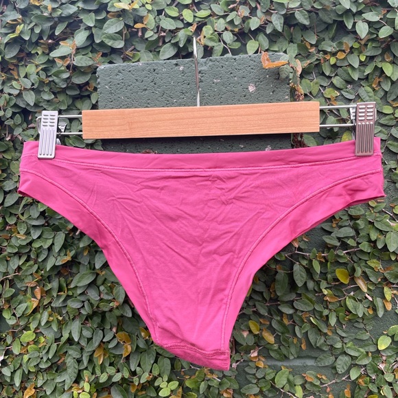 NWOT | Marks & Spencers | 3pk Flexifit™ Modal High Leg Panties | Size M - Picture 6 of 16